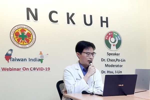 成功大學附設醫院透過直播與印度醫護人員分享防疫經驗